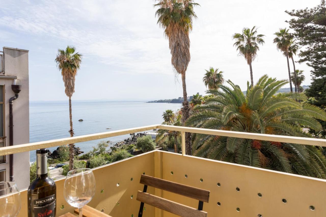 Aci Castello Seaview Apartment With Parking Экстерьер фото