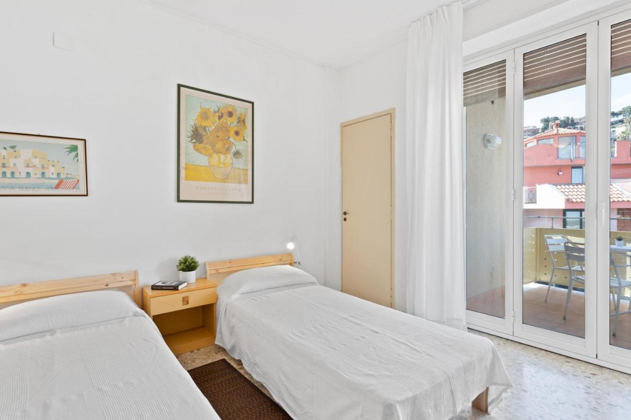 Aci Castello Seaview Apartment With Parking Экстерьер фото