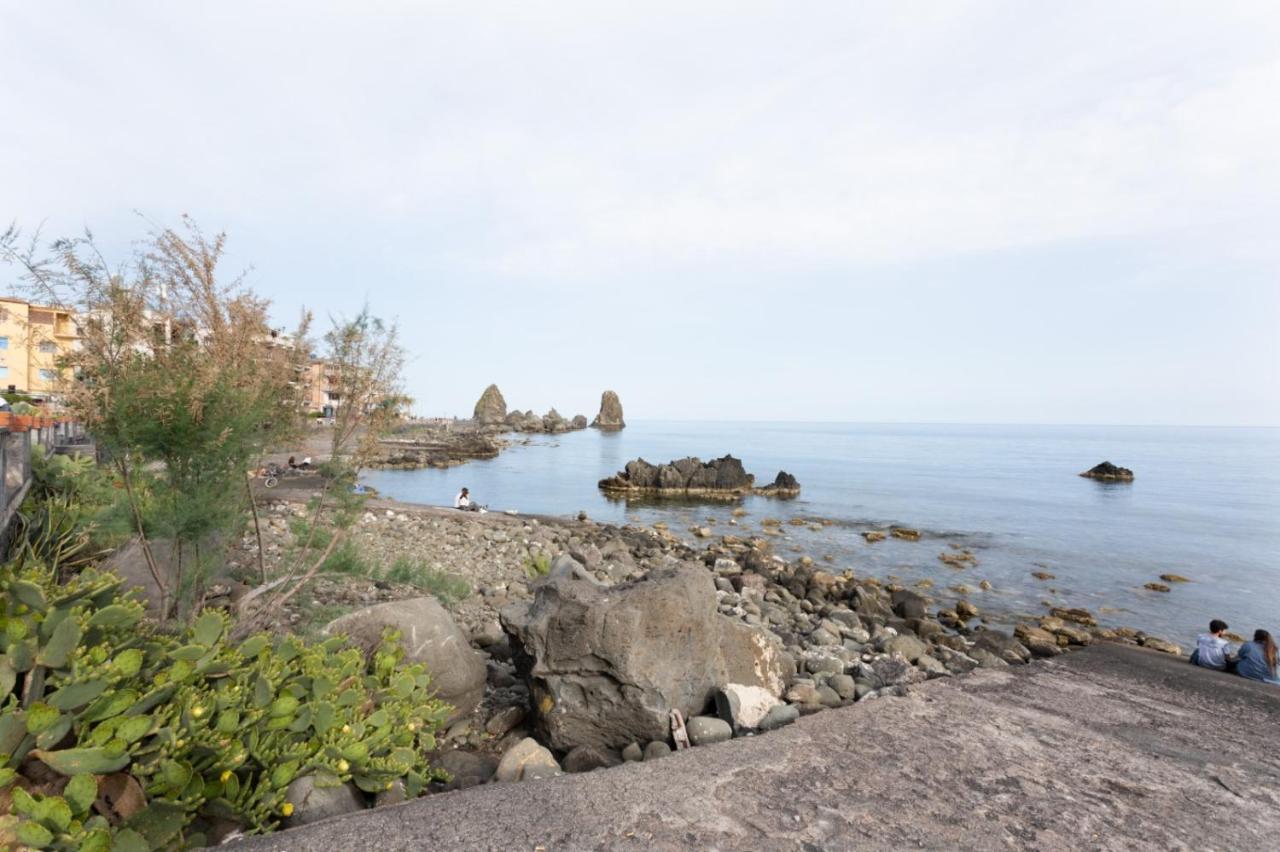Aci Castello Seaview Apartment With Parking Экстерьер фото