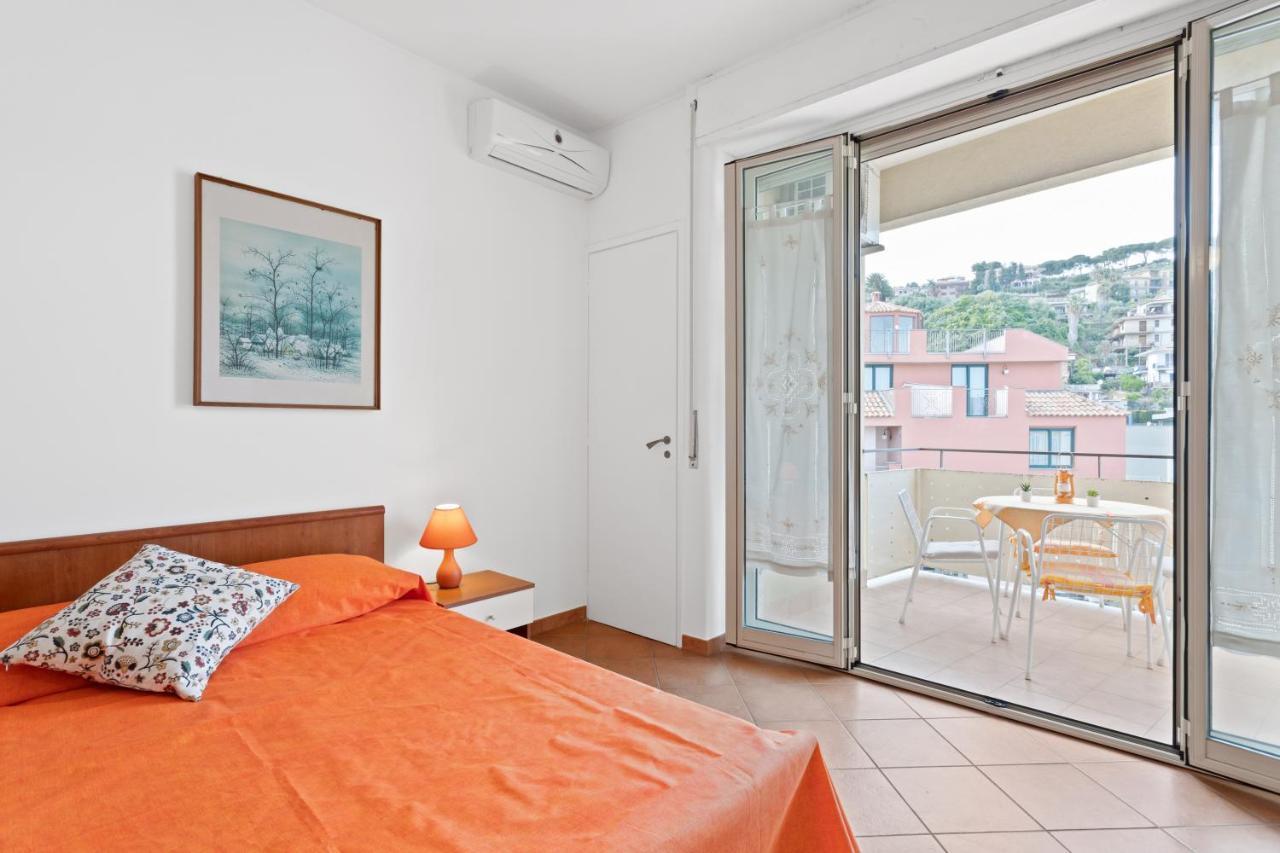 Aci Castello Seaview Apartment With Parking Экстерьер фото