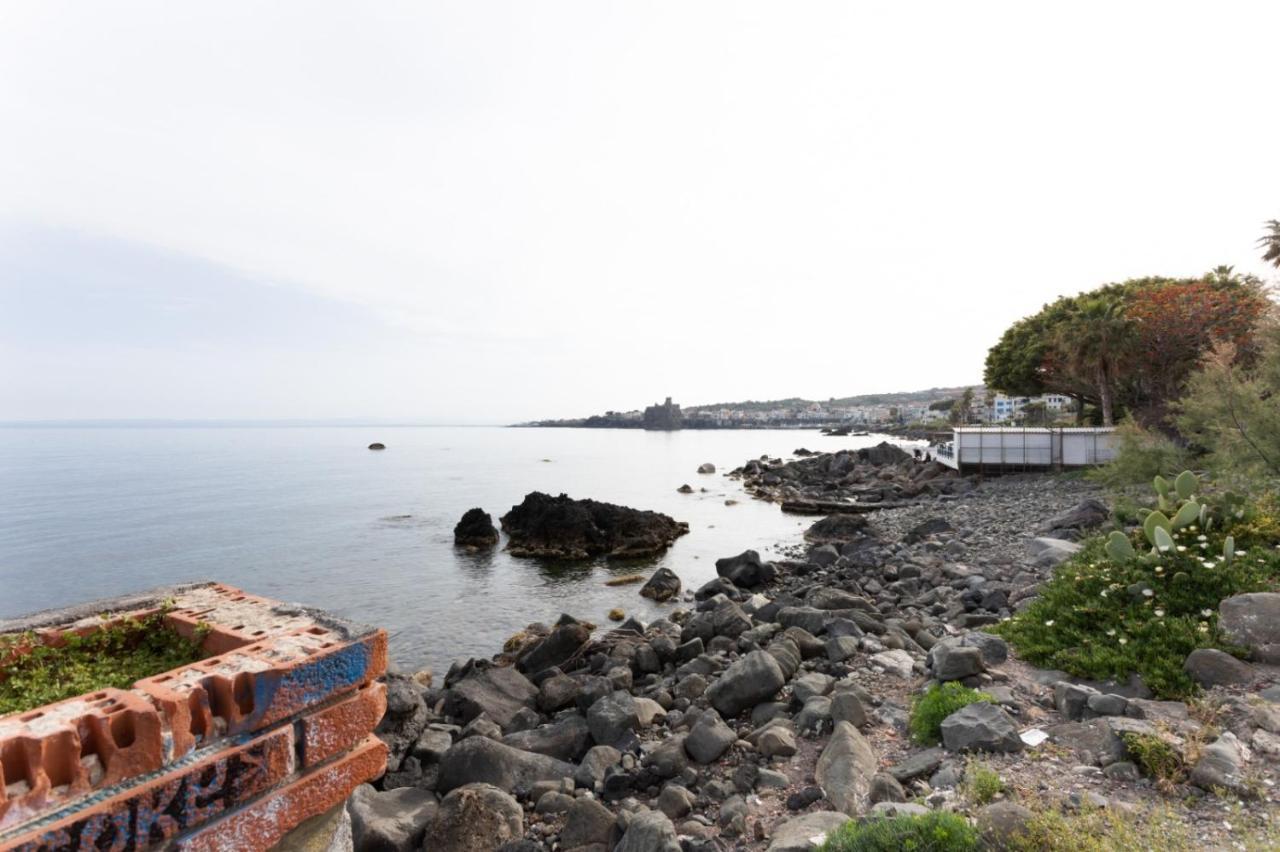 Aci Castello Seaview Apartment With Parking Экстерьер фото